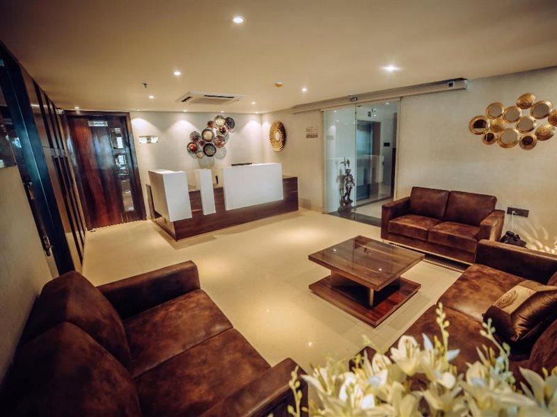 Hotel Vintage Zirakpur Chandigarh ปัญจ์กุลา ภายนอก รูปภาพ